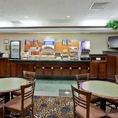 Windsor Inn & Suites 
