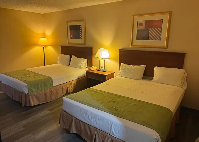 Windsor Inn&Suites