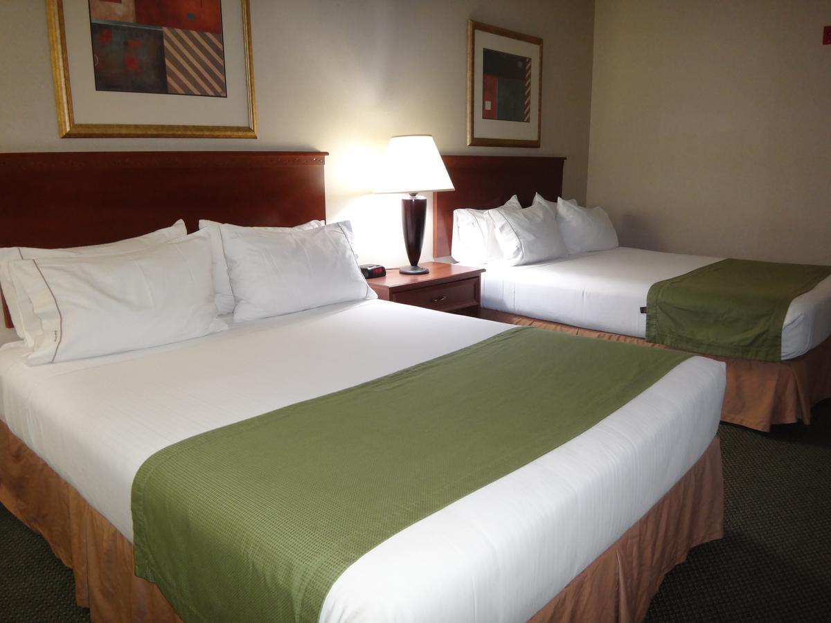 Windsor Inn&suites Hotel 3*