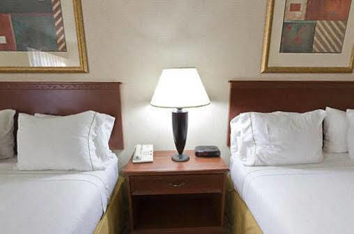 Windsor Inn&suites 3*